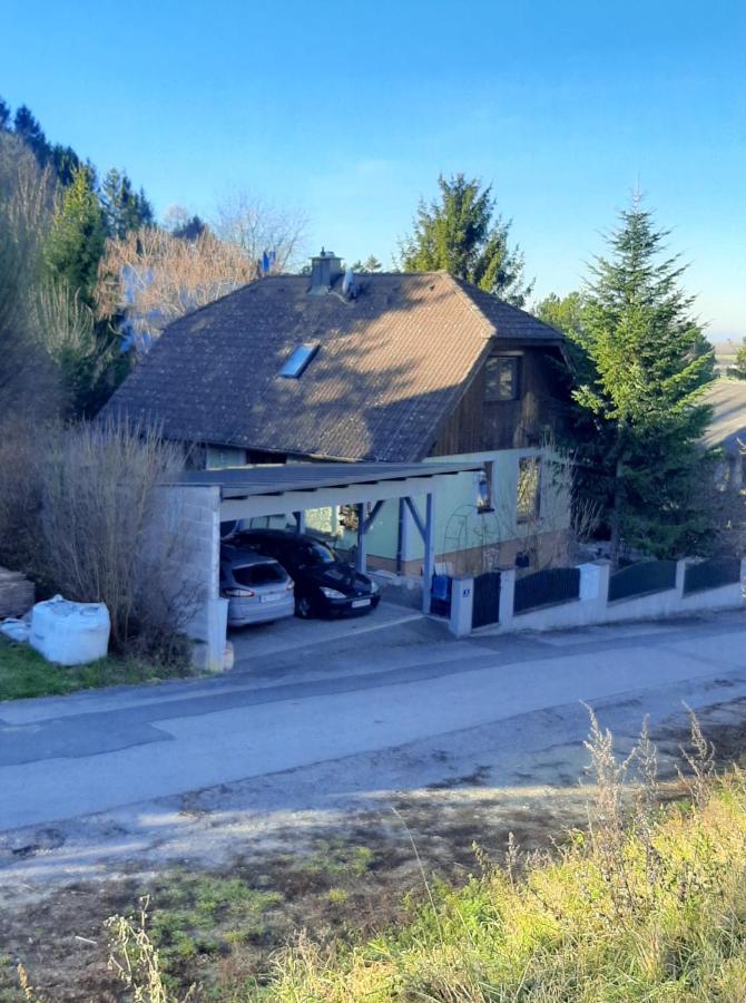 B&B Family Basement Apartment, Breakfast, Free Parking, 5Km From Tulln Chorherrn Exterior photo