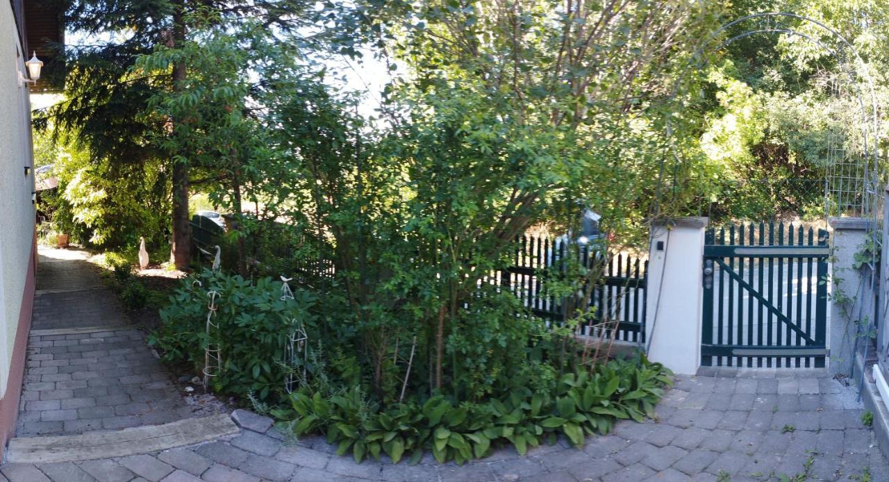 B&B Family Basement Apartment, Breakfast, Free Parking, 5Km From Tulln Chorherrn Exterior photo